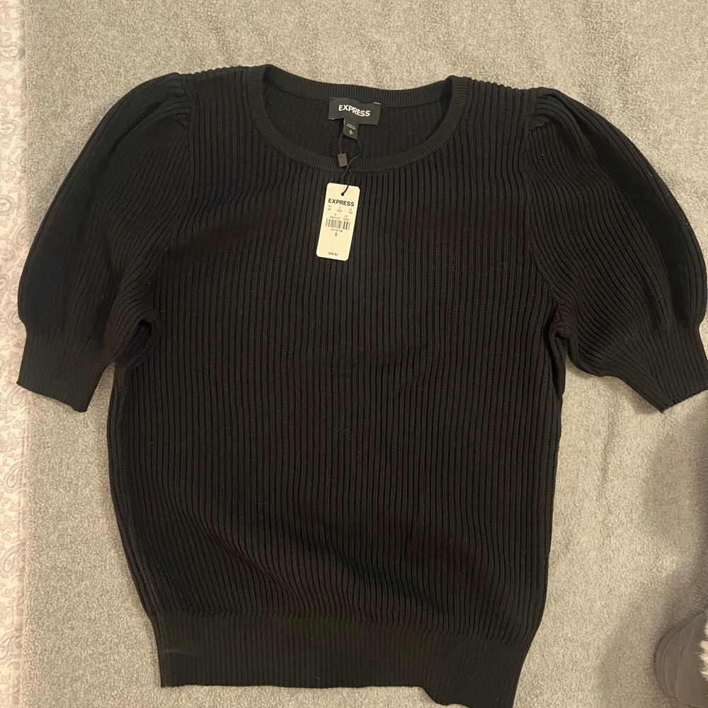 NEW NWT Express short-sleeve puffy sleeve sweater - size Small